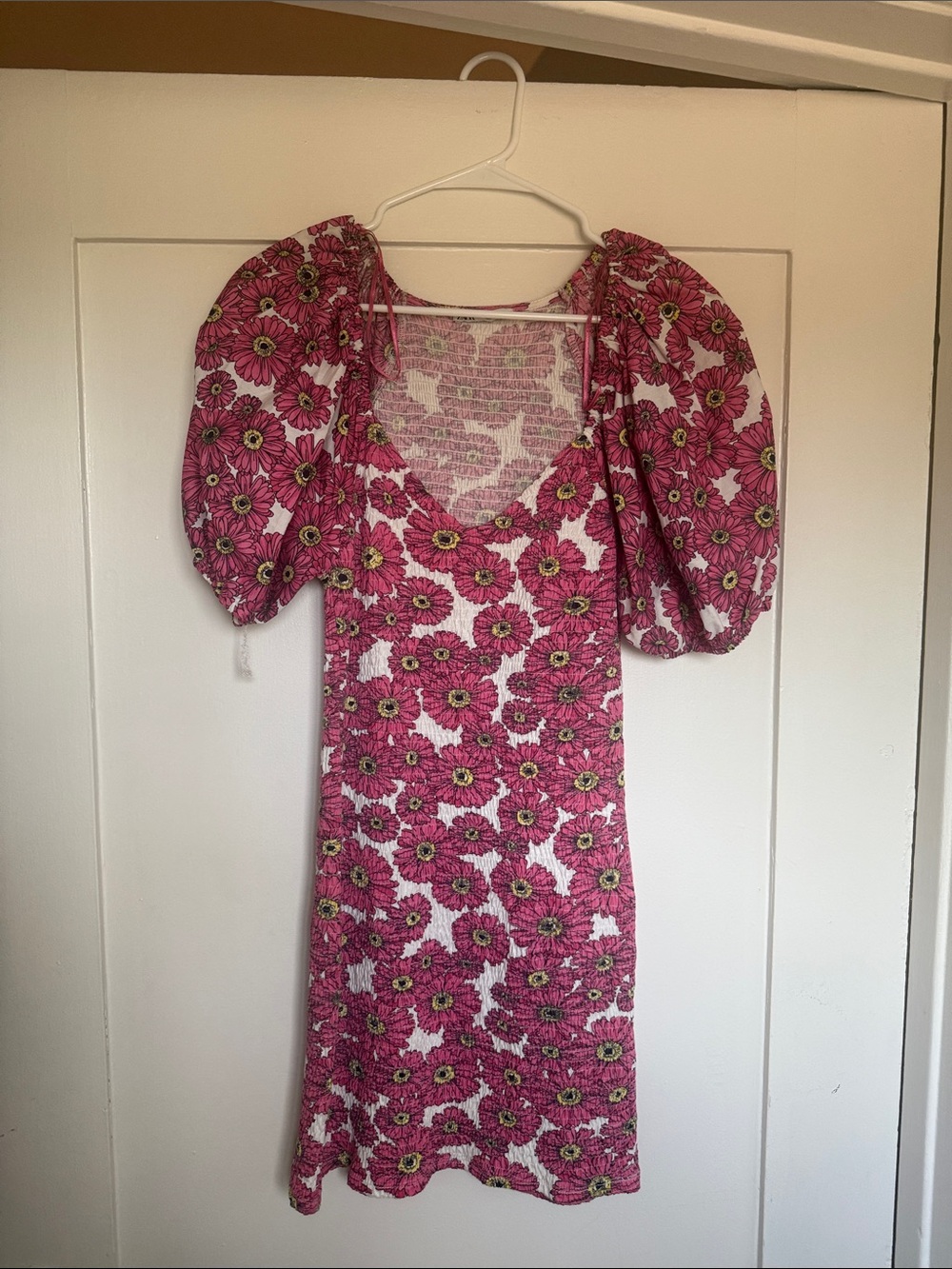 Zara Pink Floral Puff-Sleeve Mini Dress